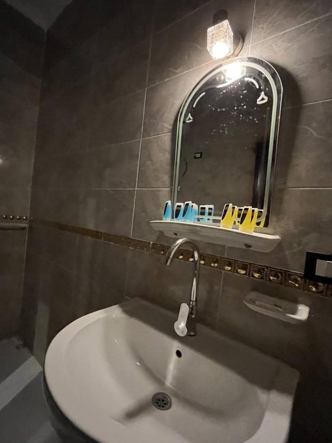 Three Golden Pyramids Bed and Breakfast El El Cairo Exterior foto